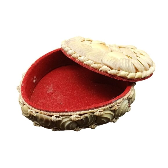 Heart-Shaped Vintage Shell Trinket Box with Red Velvet Lining Handmade Philippin - Picture 3 of 6